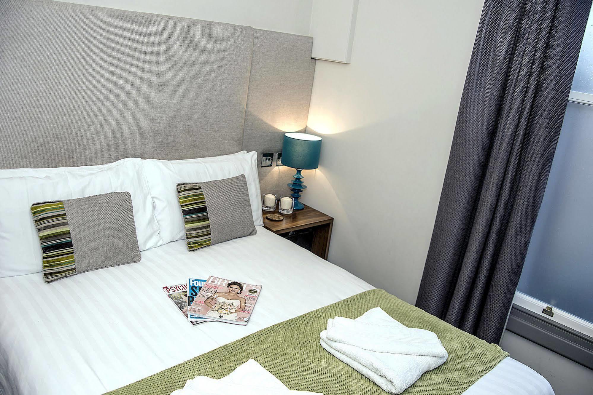 Base Serviced Apartments - City Road Chester Esterno foto