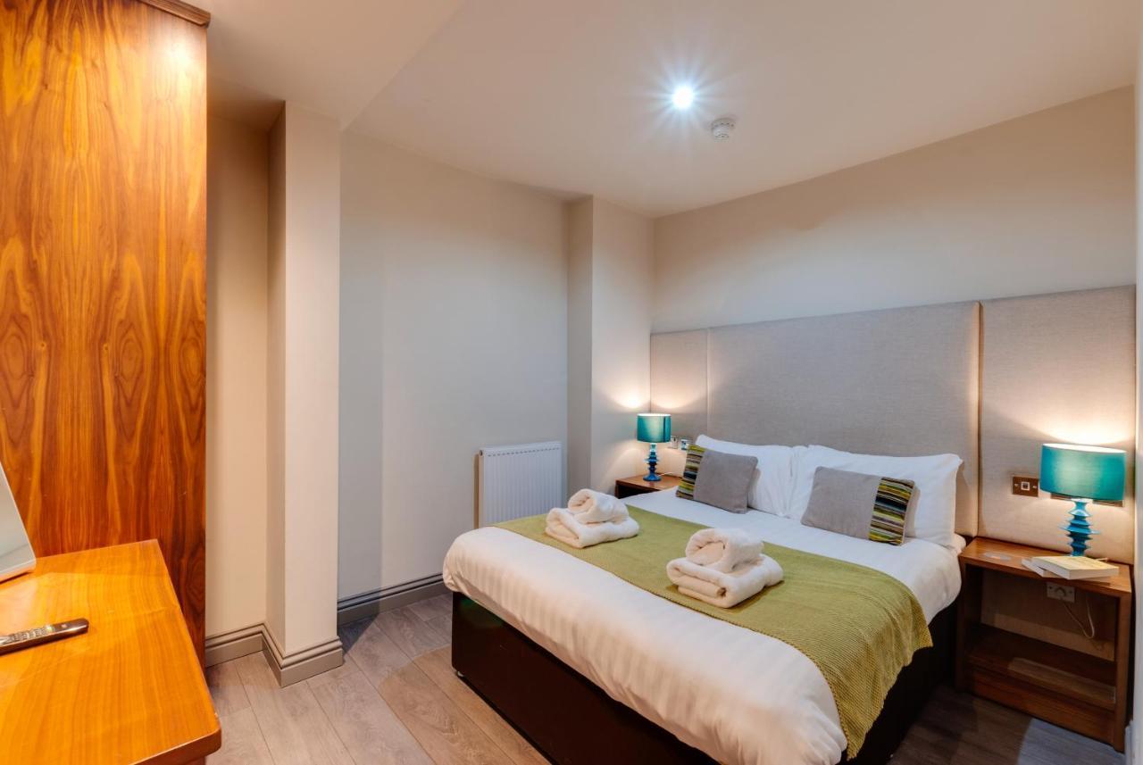 Base Serviced Apartments - City Road Chester Esterno foto